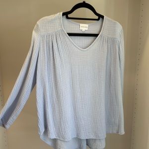 Pull over top  100% cotton. By felicite.   Comfortable &stylish.lite denim blue